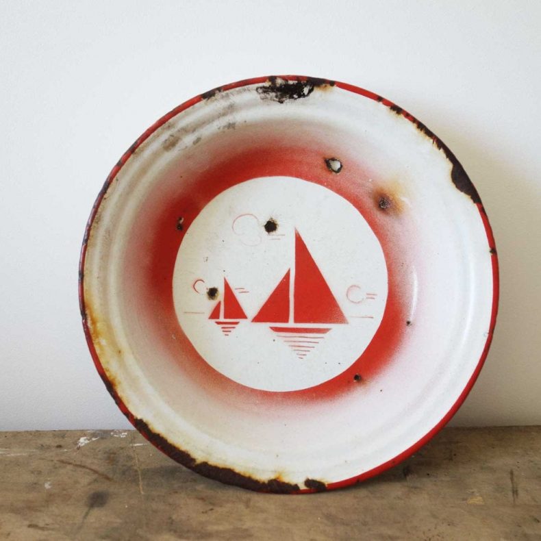 rustic nautical design enamelware bowl