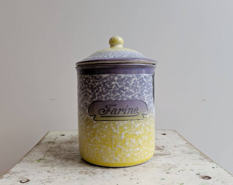 vintage farine container in yellow and purple