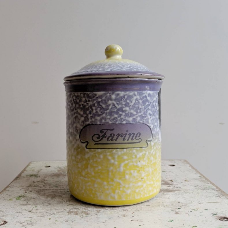 vintage farine container in yellow and purple